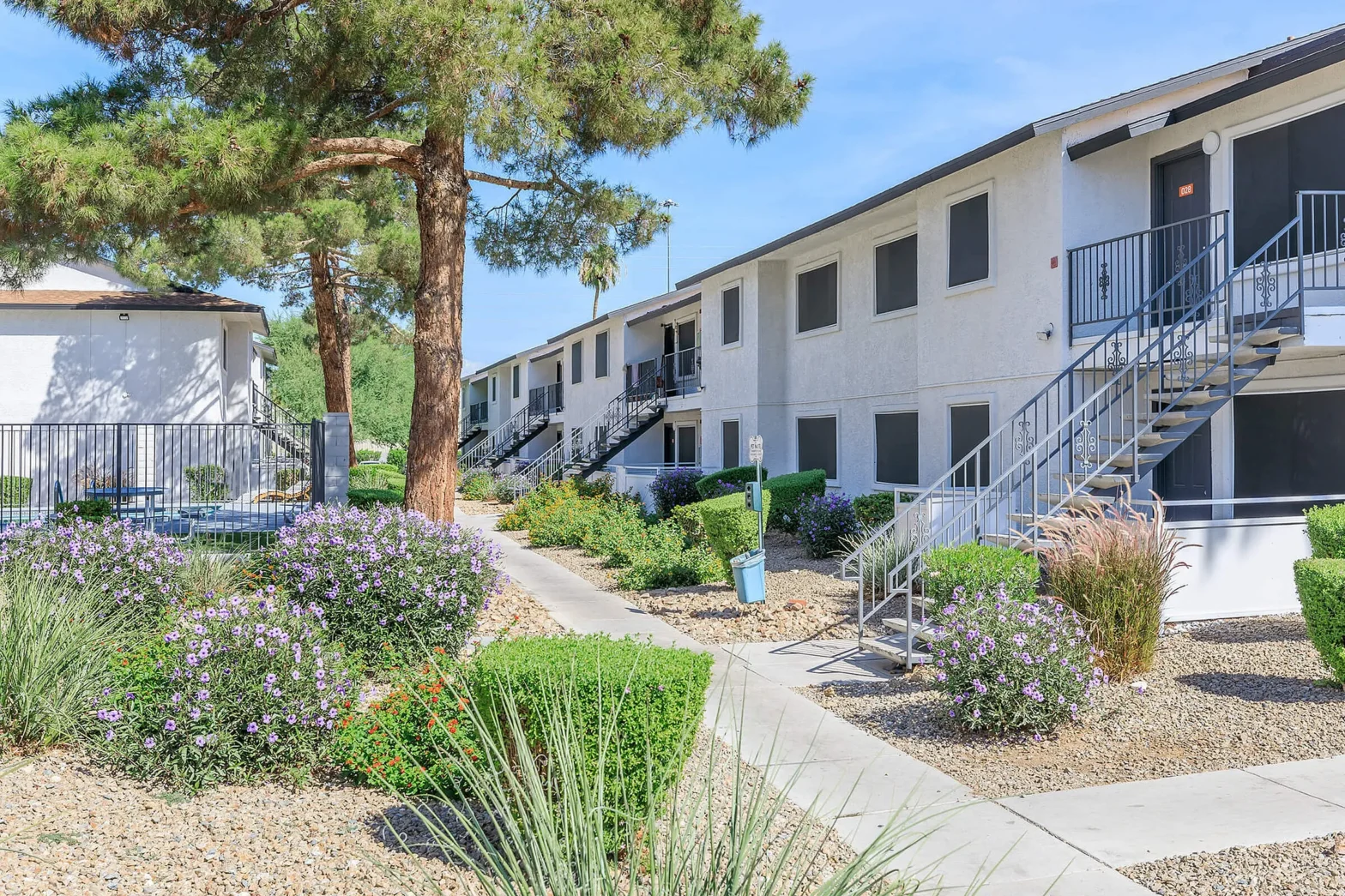 Stout Management Company | The Tides at East Summerlin | Apartments For Rent in Las Vegas, NV